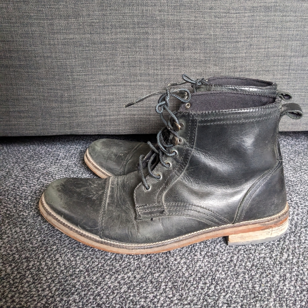 Crevo men's size 9.5 black lace up leather boots
